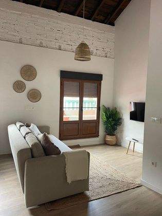 Foto 2 de Àtic en venda a Valdés de 2 habitacions amb terrassa i mobles
