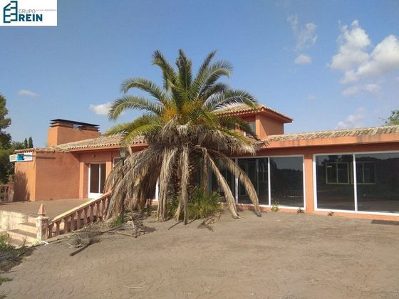 Foto 2 de Xalet en venda a calle Pozuela de 7 habitacions amb terrassa i piscina