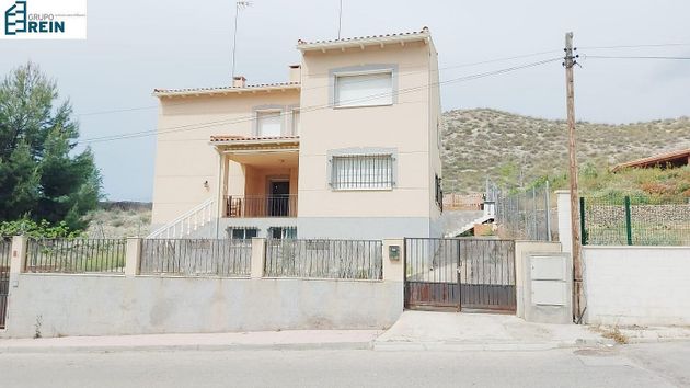 Foto 2 de Xalet en venda a calle Guadarrama de 6 habitacions amb terrassa i piscina