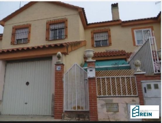 Foto 1 de Casa en venta en Cabañas de la Sagra de 3 habitaciones con terraza y jardín