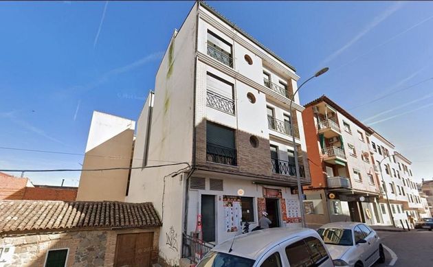 Foto 2 de Dúplex en venda a plaza Santa Bárbara de 2 habitacions amb jardí i balcó
