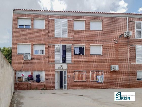 Foto 1 de Piso en venta en Villaseca de la Sagra de 2 habitaciones con balcón y ascensor