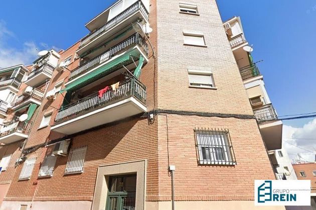 Foto 2 de Pis en venda a calle De Fermin Donaire de 4 habitacions amb terrassa