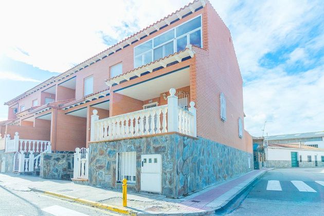 Foto 1 de Casa adossada en venda a Añover de Tajo de 3 habitacions amb terrassa i garatge