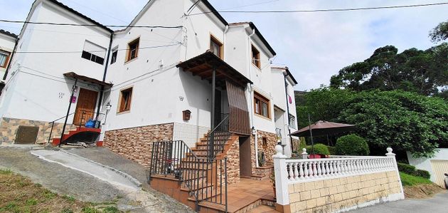 Foto 1 de Casa en venda a Mioño - Santullán de 3 habitacions amb terrassa i jardí