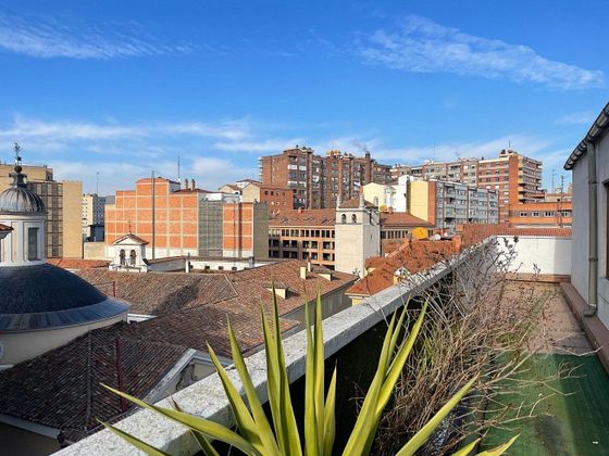 Foto 1 de Àtic en venda a Centro - Valladolid de 4 habitacions amb terrassa i garatge