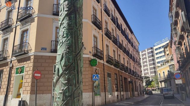 Foto 1 de Piso en venta en Centro - Valladolid de 4 habitaciones con terraza y garaje
