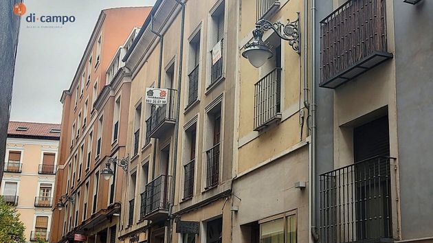 Foto 2 de Pis en venda a Centro - Valladolid de 3 habitacions amb balcó i calefacció