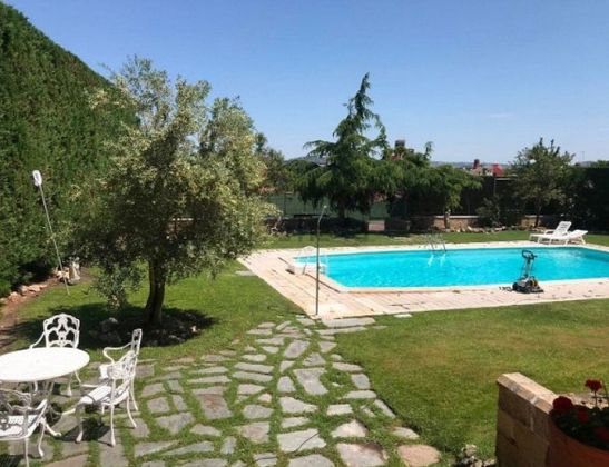 Foto 2 de Xalet en venda a Tudela de Duero de 6 habitacions amb terrassa i piscina
