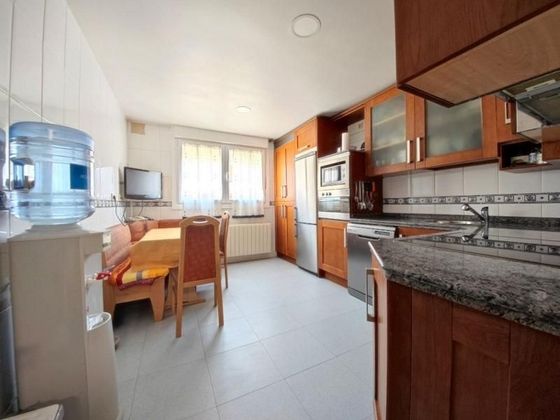Foto 2 de Casa adossada en venda a Santovenia de Pisuerga de 3 habitacions amb terrassa i garatge