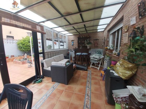 Foto 1 de Casa adossada en venda a Seseña Nuevo de 4 habitacions amb terrassa i garatge