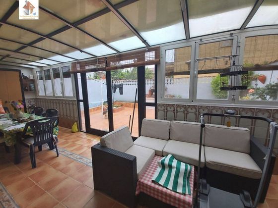 Foto 2 de Venta de casa adosada en Seseña Nuevo de 4 habitaciones con terraza y garaje