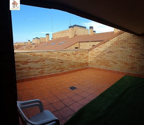 Foto 1 de Ático en venta en El Quiñón de 2 habitaciones con terraza y piscina