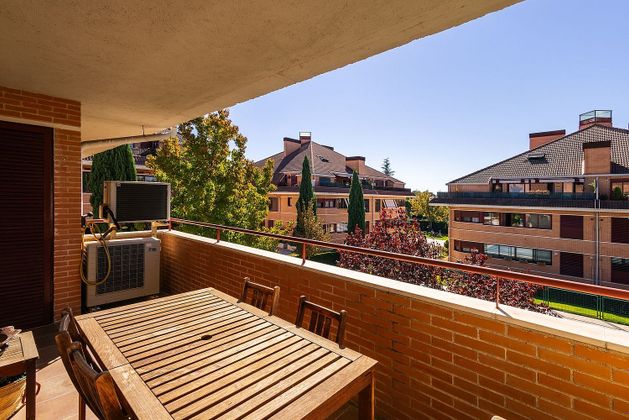 Foto 2 de Pis en venda a calle Menorca de 4 habitacions amb terrassa i piscina