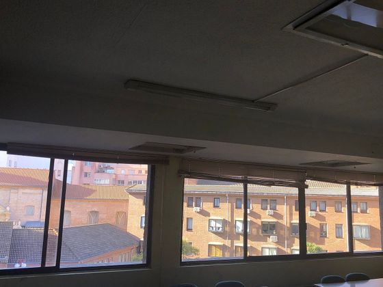 Foto 2 de Venta de oficina en calle Santiago con aire acondicionado