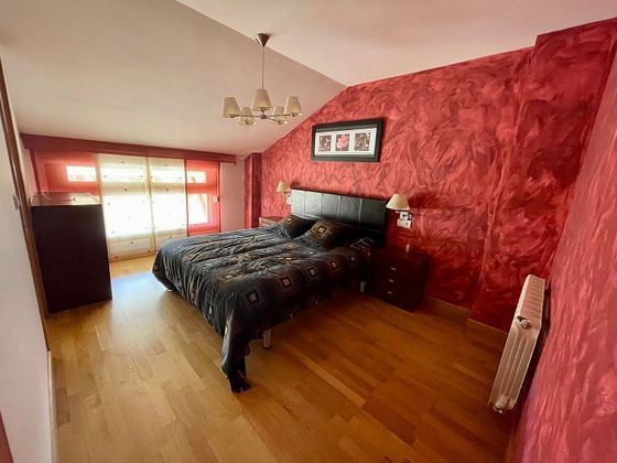 Foto 2 de Dúplex en venda a calle Francisco de Vitoria de 3 habitacions amb garatge i mobles