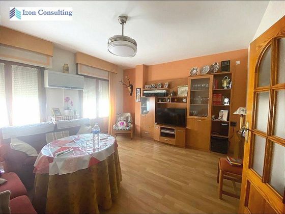 Foto 1 de Pis en venda a Villarrobledo de 3 habitacions amb garatge i aire acondicionat