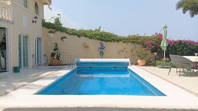 Foto 1 de Xalet en venda a urbanización La Primavera de 2 habitacions amb terrassa i piscina