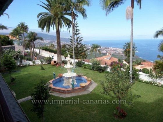 Foto 2 de Xalet en venda a Santa Úrsula de 5 habitacions amb terrassa i piscina