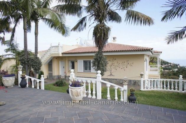 Foto 1 de Xalet en venda a Orotava (La) de 5 habitacions amb terrassa i jardí