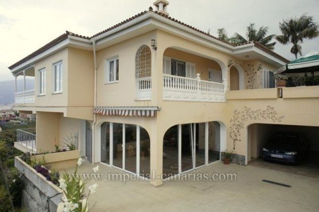 Foto 2 de Xalet en venda a Orotava (La) de 5 habitacions amb terrassa i jardí