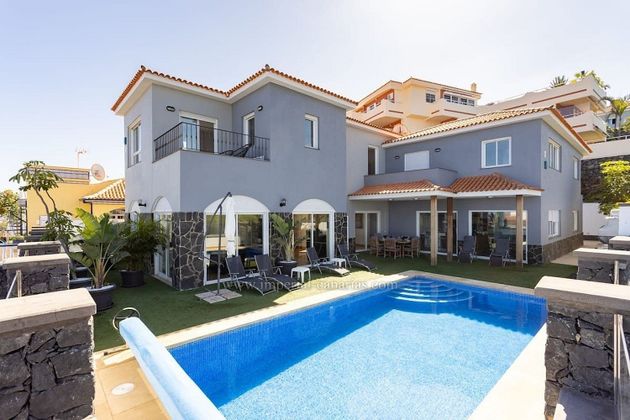 Foto 1 de Xalet en venda a Playa Jardín de 7 habitacions amb terrassa i piscina