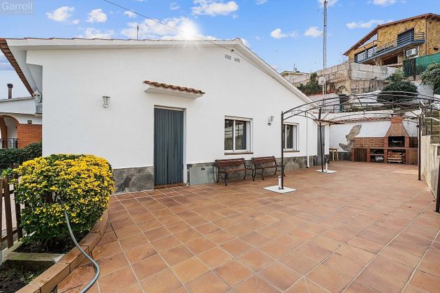 Foto 2 de Casa en venta en Santa Eulàlia de Ronçana de 3 habitaciones con terraza y jardín