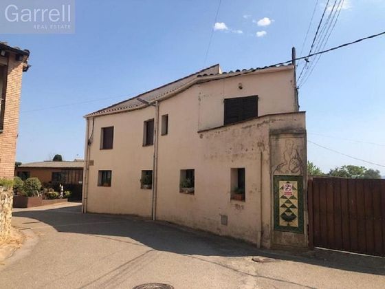 Foto 2 de Xalet en venda a Bàscara de 4 habitacions amb terrassa i garatge