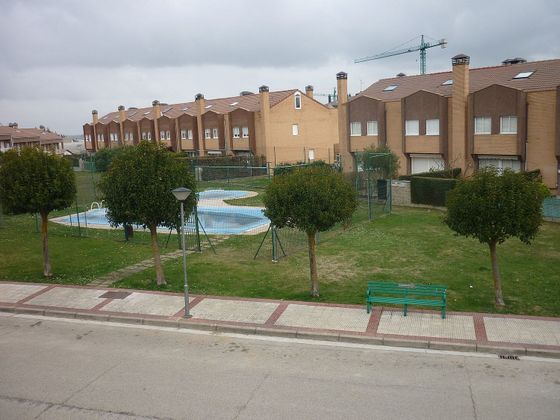 Foto 2 de Dúplex en venda a Briviesca de 4 habitacions amb terrassa i piscina