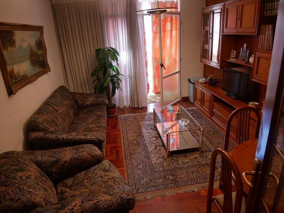 Foto 2 de Piso en venta en Briviesca de 3 habitaciones con garaje y balcón