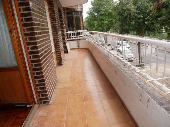 Foto 1 de Piso en venta en Briviesca de 2 habitaciones con terraza y garaje