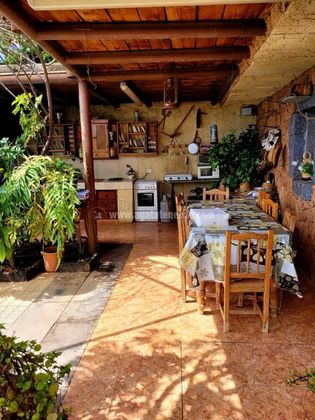 Foto 1 de Casa rural en venda a Guía de Isora interior de 1 habitació i 131 m²