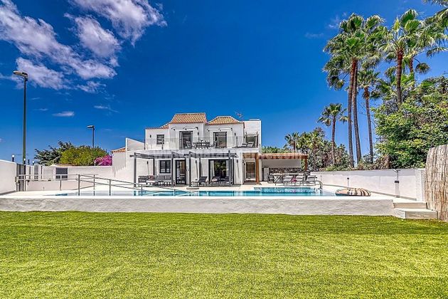 Foto 1 de Xalet en venda a Playa Jardín de 5 habitacions amb terrassa i piscina