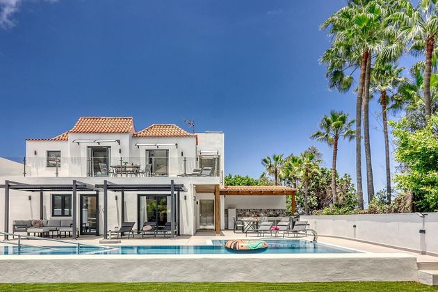 Foto 2 de Xalet en venda a Playa Jardín de 5 habitacions amb terrassa i piscina