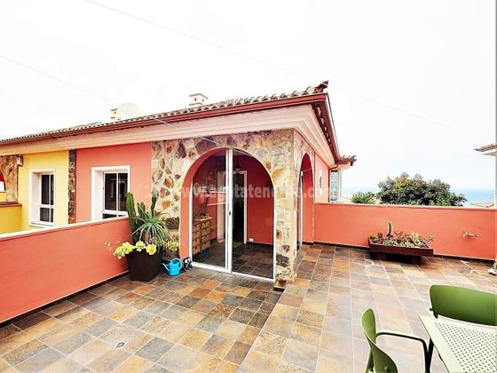 Foto 2 de Xalet en venda a Santa Úrsula de 4 habitacions amb terrassa i jardí