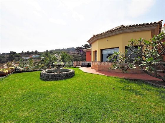 Foto 2 de Casa en venda a Buen Paso-La Mancha de 4 habitacions amb garatge i jardí