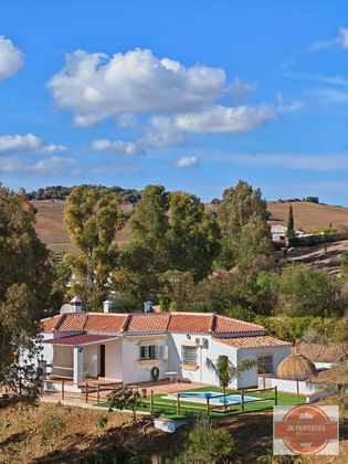 Foto 1 de Casa rural en venda a Almogía de 3 habitacions amb piscina i jardí