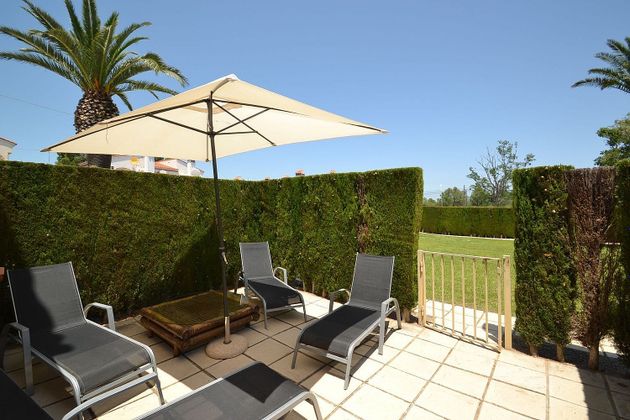 Foto 2 de Venta de casa adosada en Casalot de 3 habitaciones con terraza y piscina