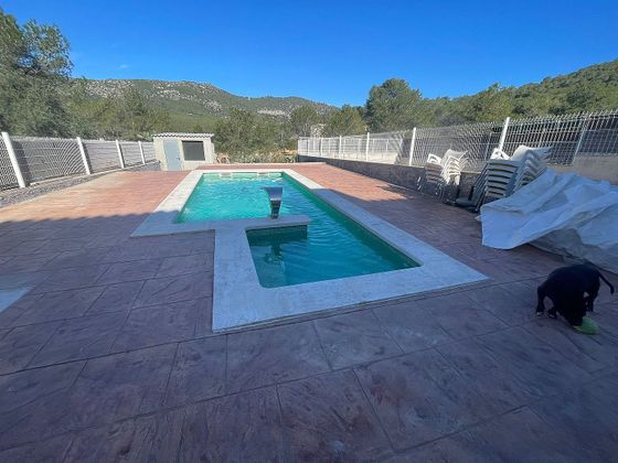 Foto 1 de Casa adossada en venda a Canyelles de 4 habitacions amb terrassa i piscina