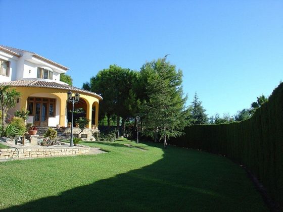 Foto 1 de Xalet en venda a Beniarjó de 4 habitacions amb terrassa i piscina