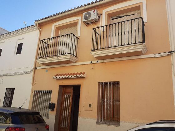 Foto 1 de Casa en venta en Xeraco de 4 habitaciones con terraza y balcón