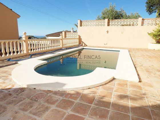 Foto 1 de Chalet en venta en Monterrey - Rancho Domingo de 3 habitaciones con terraza y piscina
