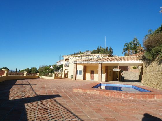 Foto 2 de Chalet en venta en Zona el Higuerón de 4 habitaciones con terraza y piscina