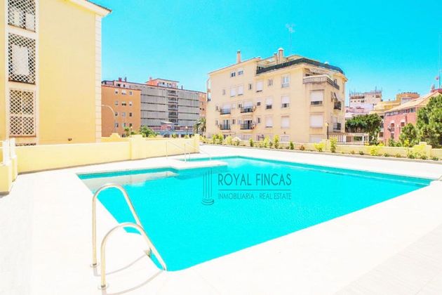 Foto 1 de Venta de piso en pasaje Fuenmolinos de 2 habitaciones con terraza y piscina