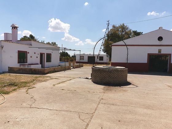 Foto 1 de Casa rural en venda a Villanueva del Ariscal de 3 habitacions amb terrassa i piscina