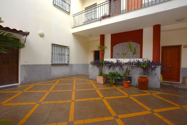 Foto 2 de Piso en venta en calle Huelva de 2 habitaciones con garaje y aire acondicionado