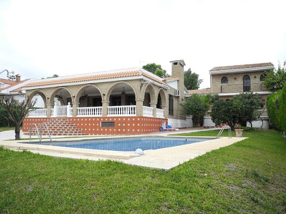 Foto 2 de Xalet en venda a Las Almenas de 6 habitacions amb terrassa i piscina