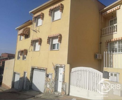 Foto 1 de Casa en venda a Villasequilla de 3 habitacions amb garatge i balcó