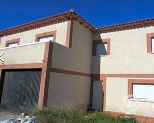 Foto 2 de Casa en venta en Escalona de 4 habitaciones con garaje y jardín