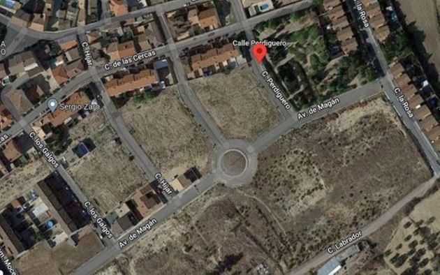Foto 1 de Venta de terreno en Olías del Rey de 250 m²